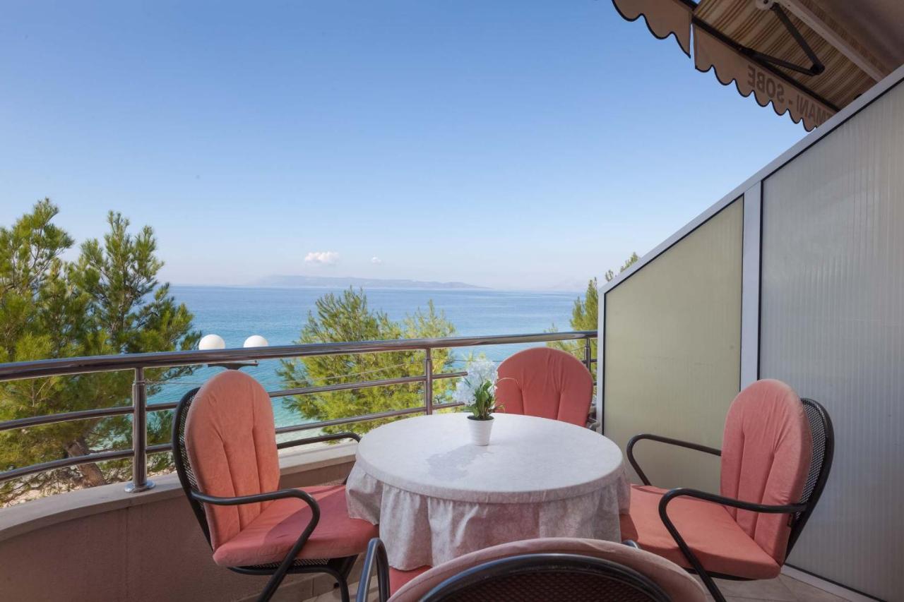 Apartments Marijan - Beachfront Tučepi Esterno foto