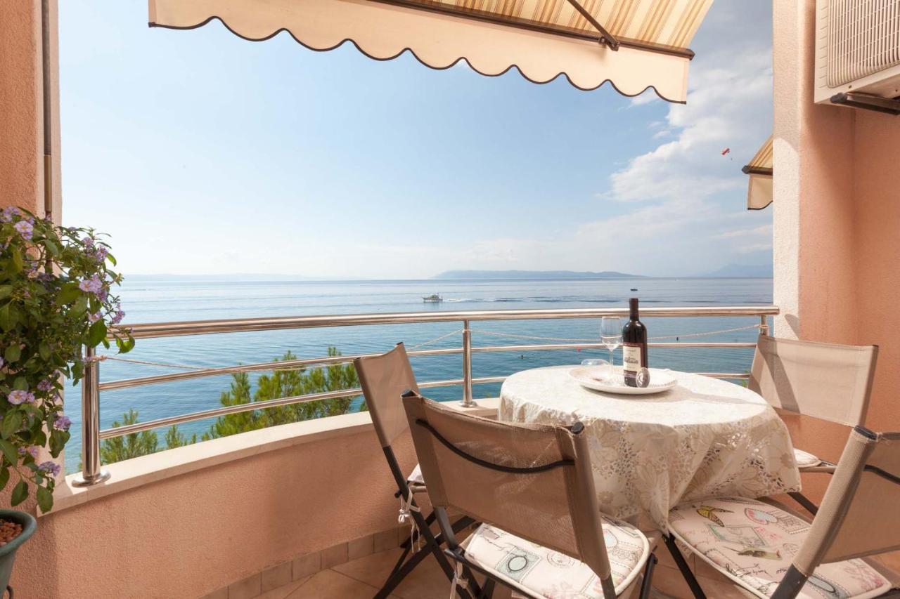Apartments Marijan - Beachfront Tučepi Esterno foto