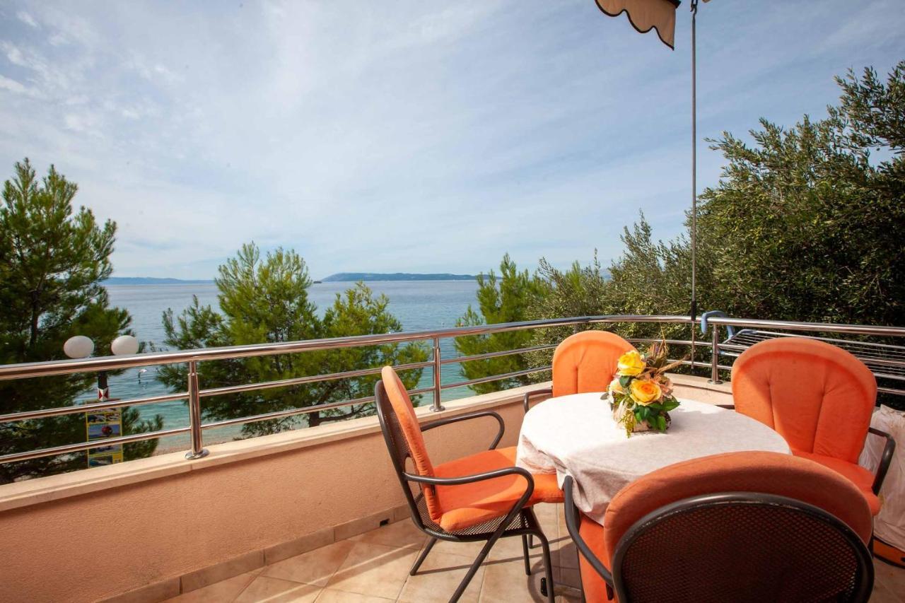 Apartments Marijan - Beachfront Tučepi Esterno foto