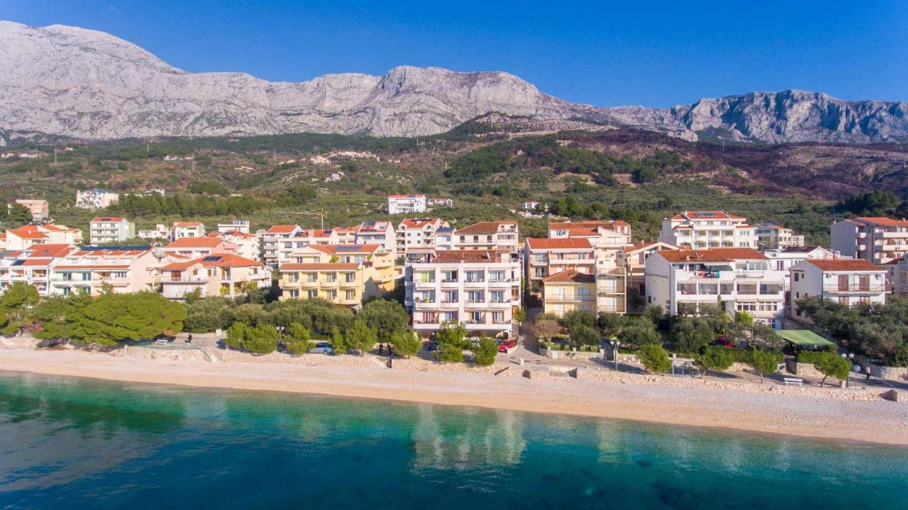 Apartments Marijan - Beachfront Tučepi Esterno foto